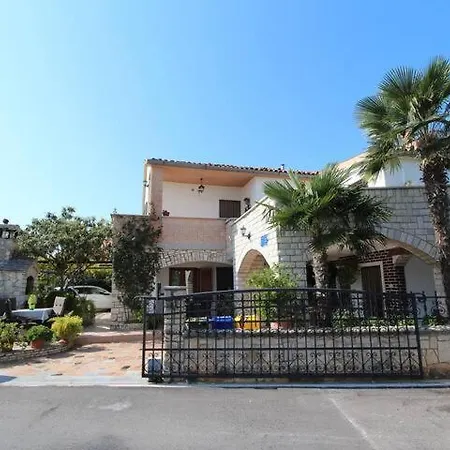 Licul Apartman