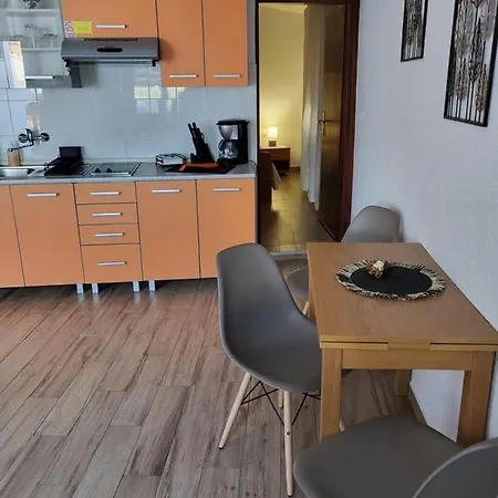 Licul Apartman *